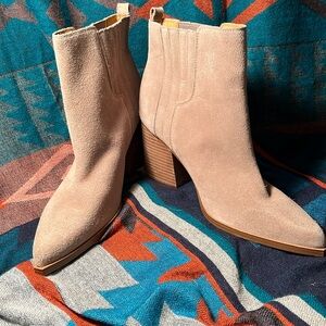 Marc Fisher suede Boots New Size 12